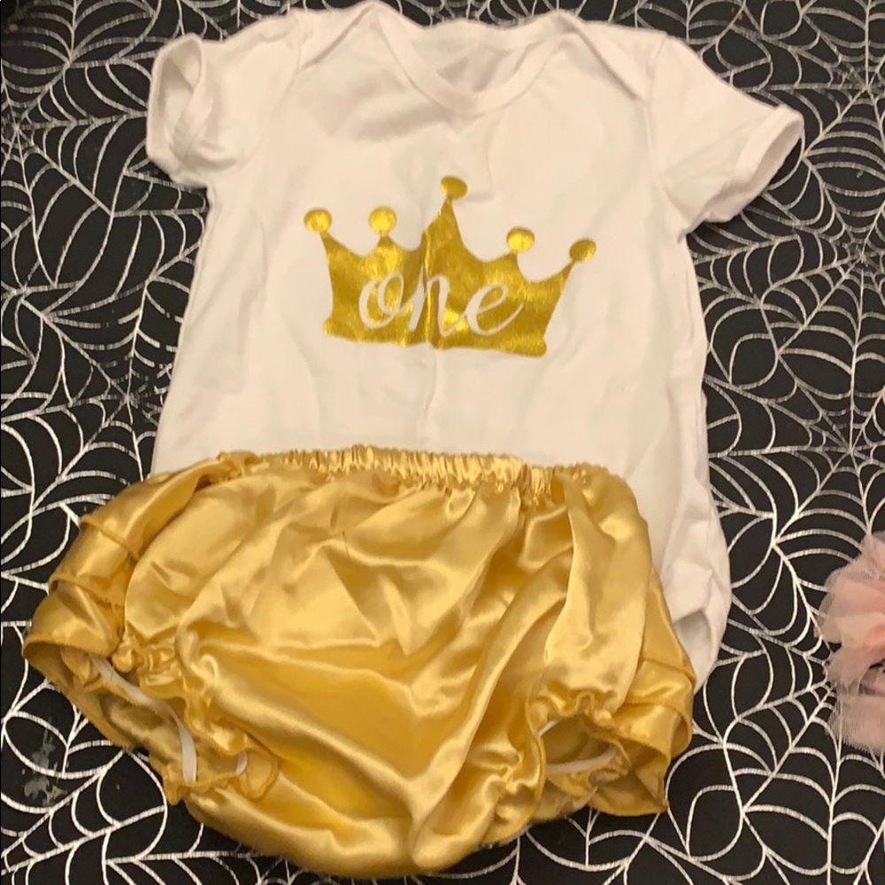 First Birthday Outfit!